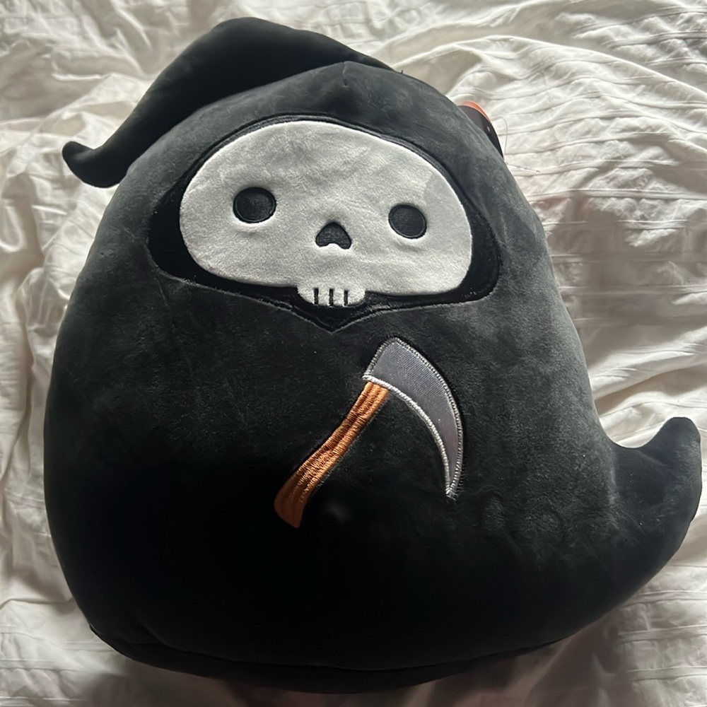 Otto squishmallow 12”